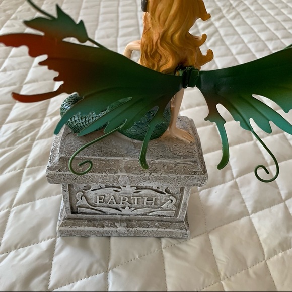 Collectable Fairies - Picture 5 of 6